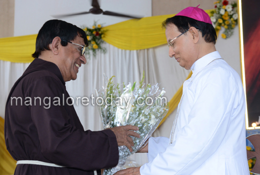 Ballari Bishop urges people to derive inspiration from life of  St. Pio 1